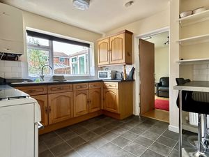 Kitchen- click for photo gallery